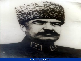 Batı Cephesinde denetim sırasında komutanın Mehmetçiği takdir edişi